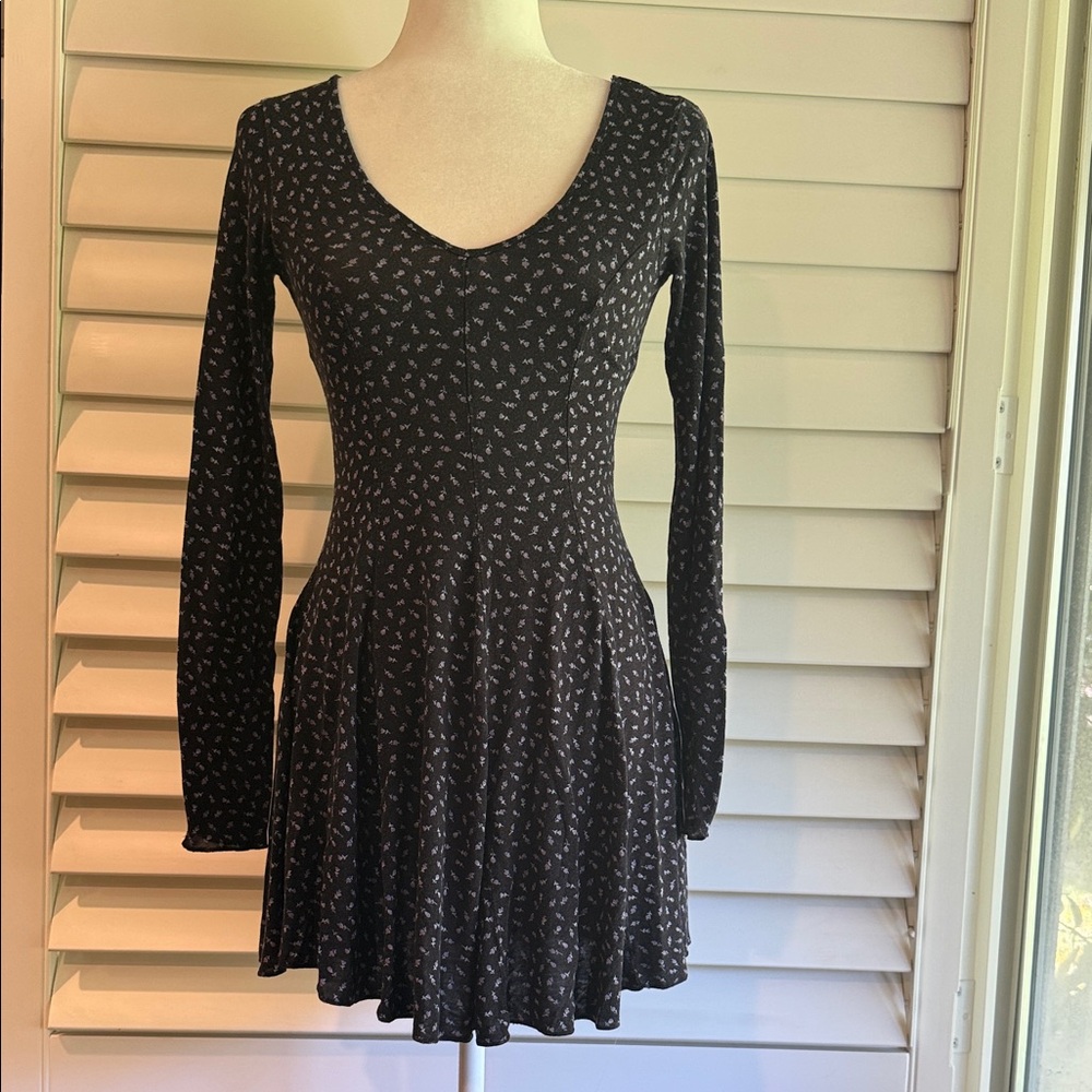Elegant Black Patterned Dress
